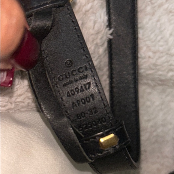COPY - Gucci Black Leather Belt with Gold Buckle - Picture 2 of 5
